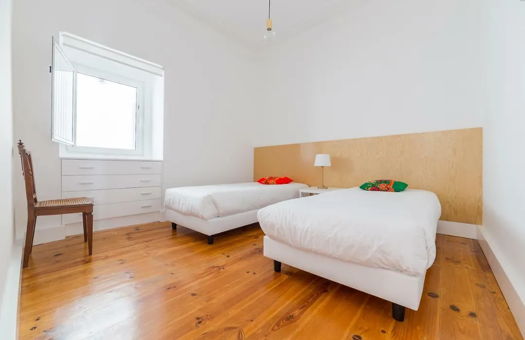 Lisbon Heart 1-Cozy Flat-Family Friendly-1