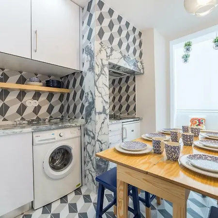 Lisbon Heart 1-Cozy Flat-Family Friendly-2